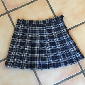 Plaid pleated mini skirt